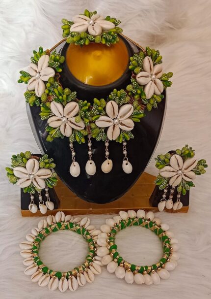 CIYA PLUS Cowrie Shell Flower Jewellery Necklac with Maang Tika and Earrings, Bangles (2.5 inches) for Women and Girls.