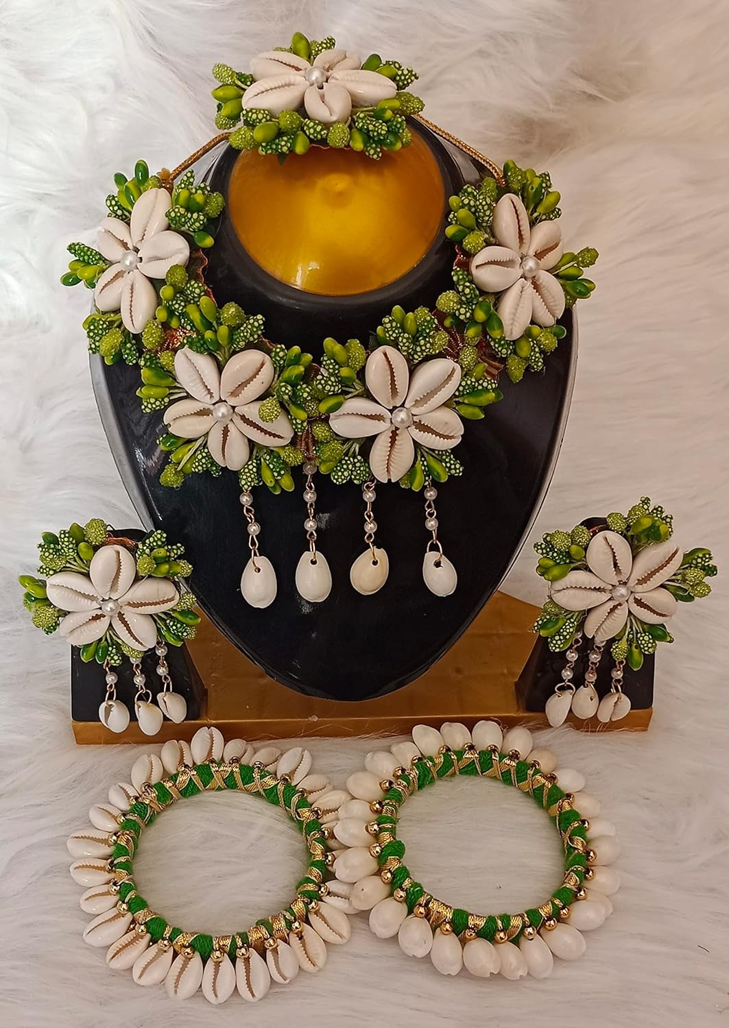 CIYA PLUS Cowrie Shell Flower Jewellery Necklac with Maang Tika and Earrings, Bangles (2.5 inches) for Women and Girls.