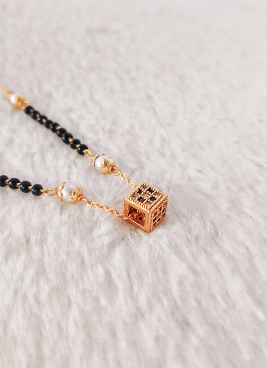 Traditional Temple Forming Stylish Meenakari Maharashtrian Wati Tanmaniya Black Mangalsutra For Women, Wedding Jewellery